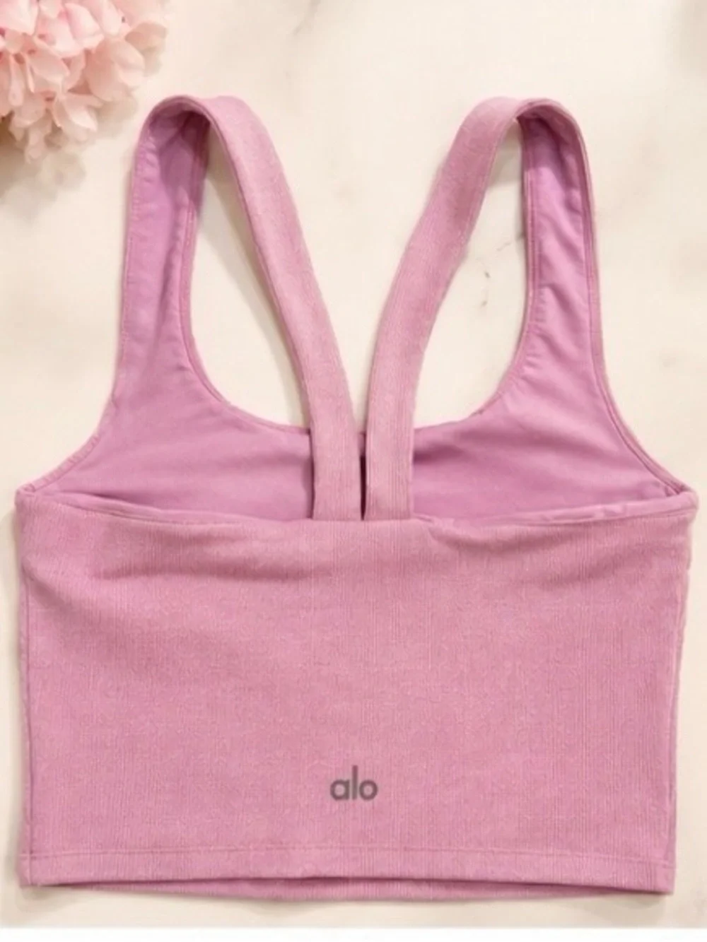 ALO Yoga beautiful alo